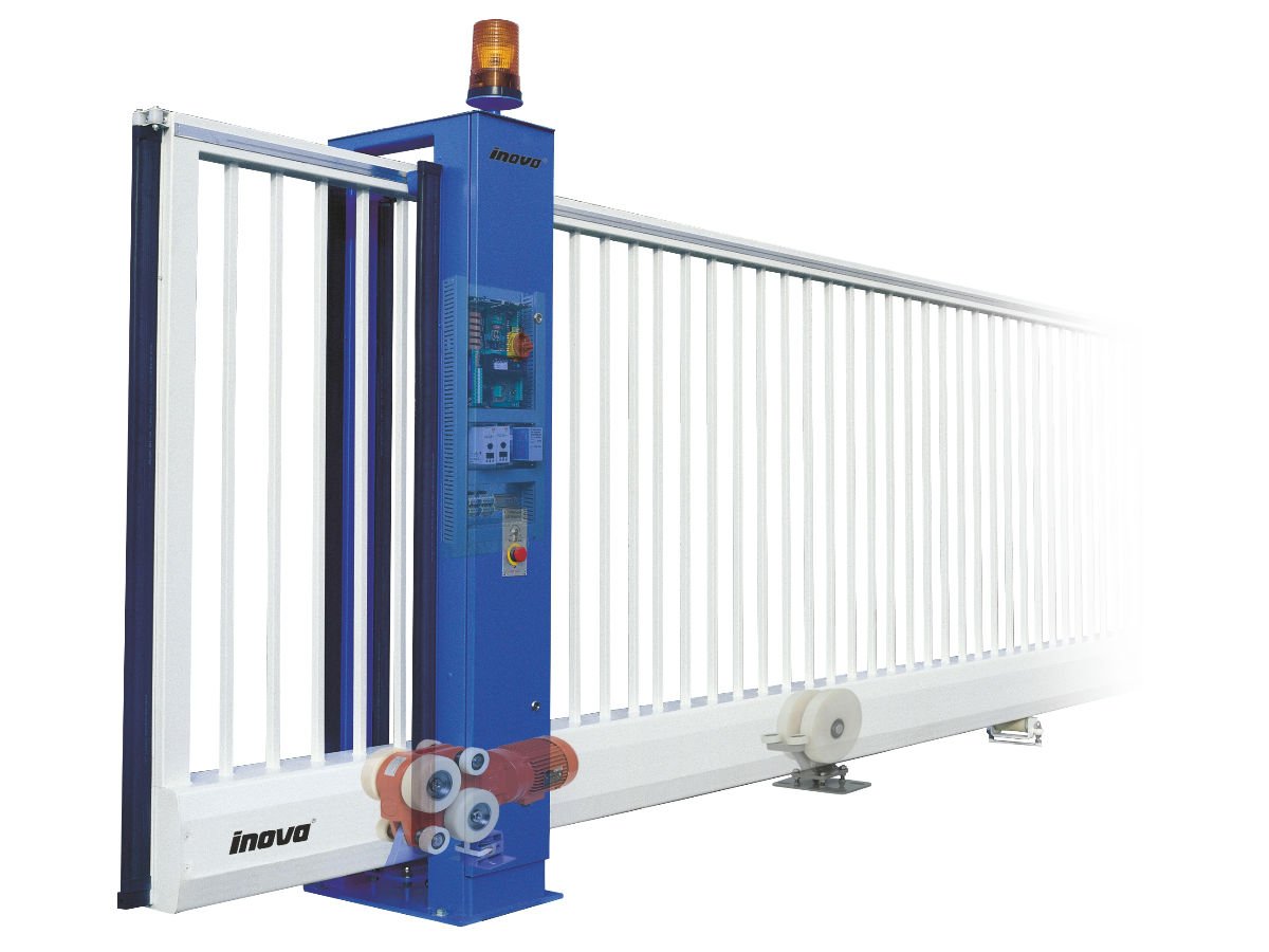 Schuifpoort met elektrische aandrijving, besturingskast, motor en signalering.